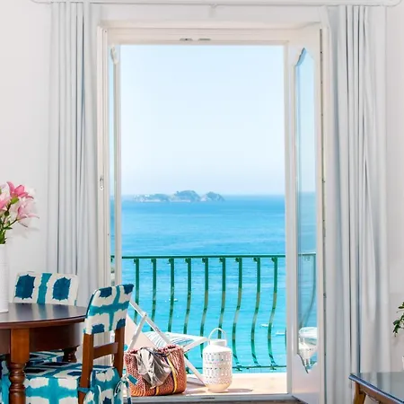 Alcione Affittacamere Positano