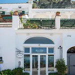 Alcione Ποζιτάνο