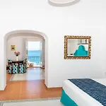 Alcione Ποζιτάνο