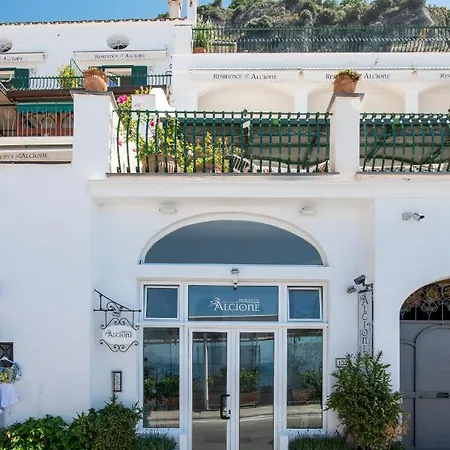 Alcione Positano